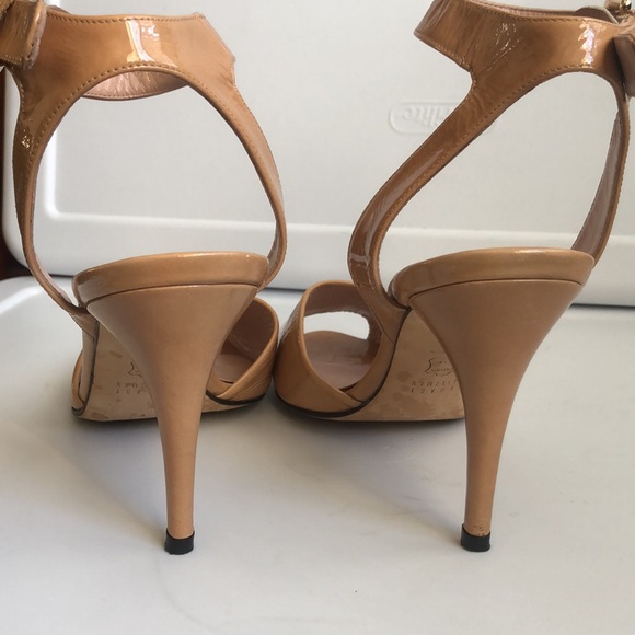 Stuart Weitzman UNIQUE!!! GORGEOUS! Patent leather ankle strap heels - Picture 4 of 8